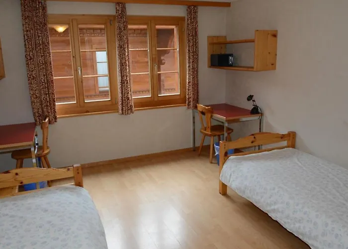 Henry - Tiefparterre By Interhome